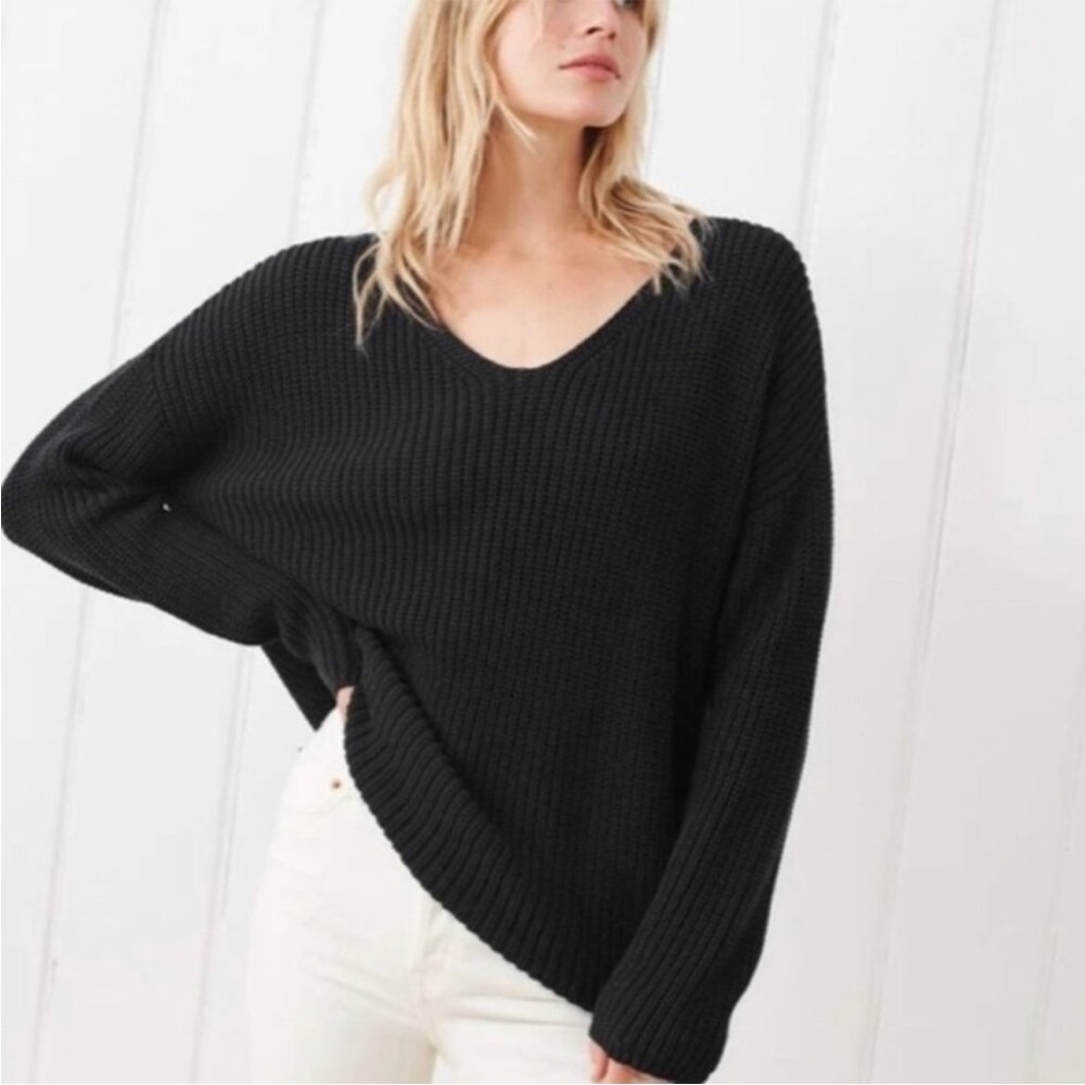 Jenni Kayne Women's Cabin Black V-Neck Sweater Size M